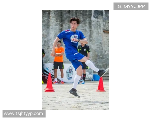 足球明星参与综艺节目盘点有哪些知名球员展现多才多艺的魅力